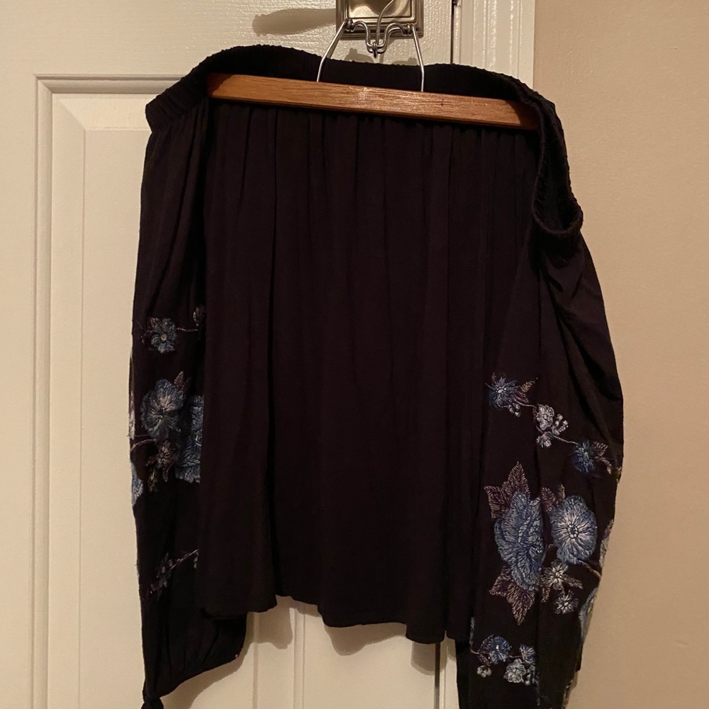 OFF THE SHOULDER FLORAL TOP